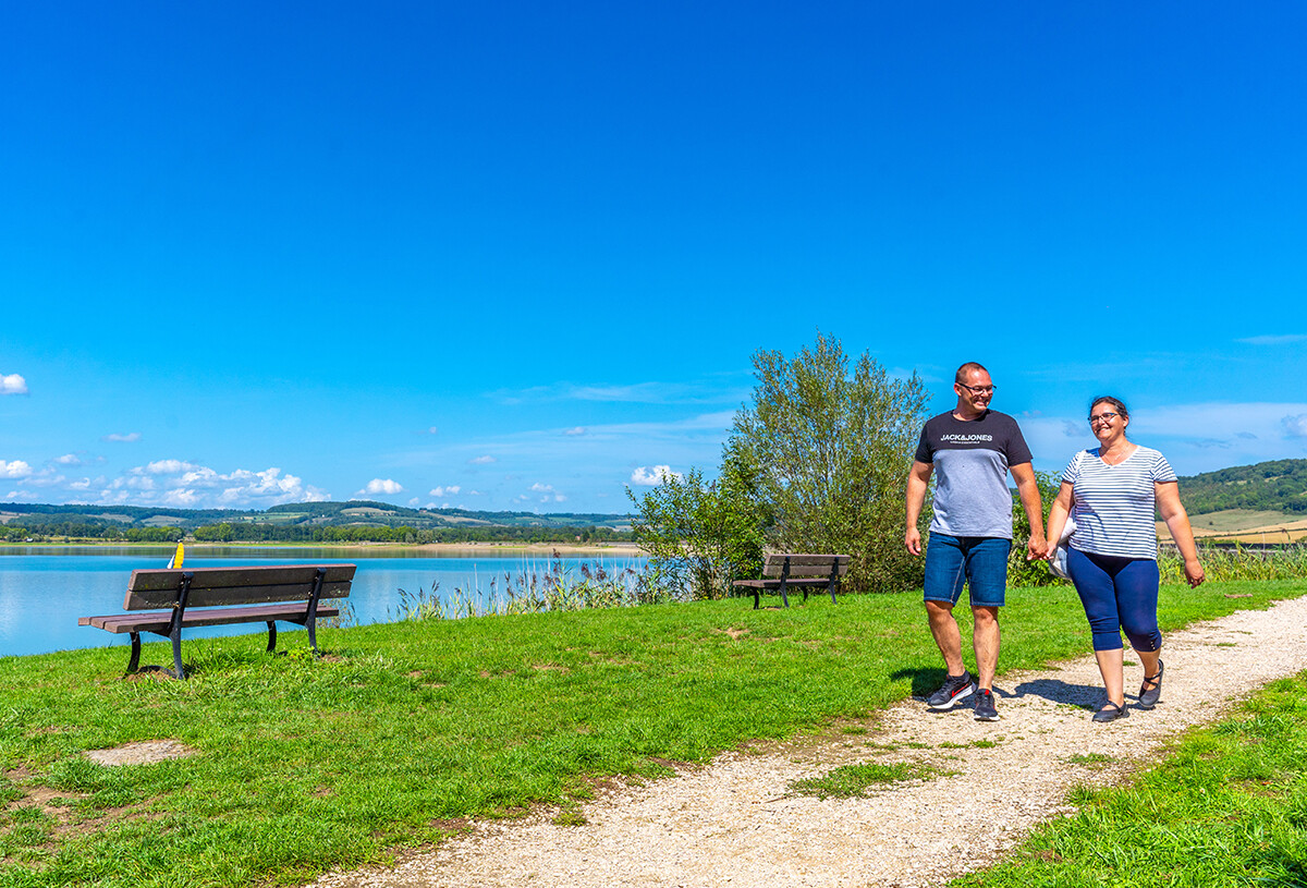 slider-23_lac-de-panthier-promenade-autour-du-lac-85061612.jpg